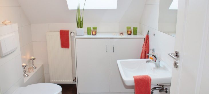 SMALL BATHROOM